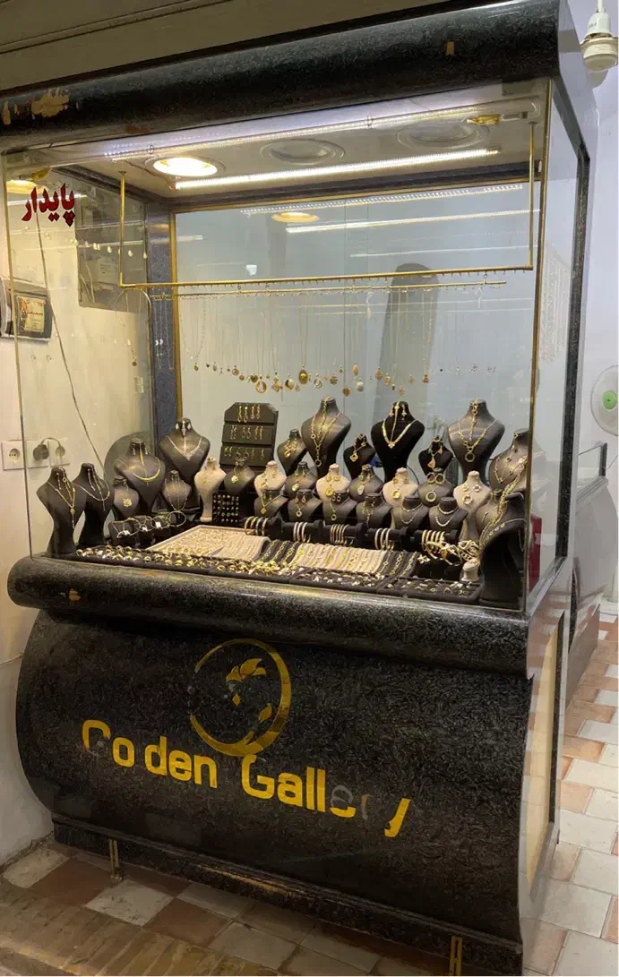 ویترین طلا فروشی و گاوصندوق|فروشگاه و مغازه|کاشان, بازار کاشان|دیوار