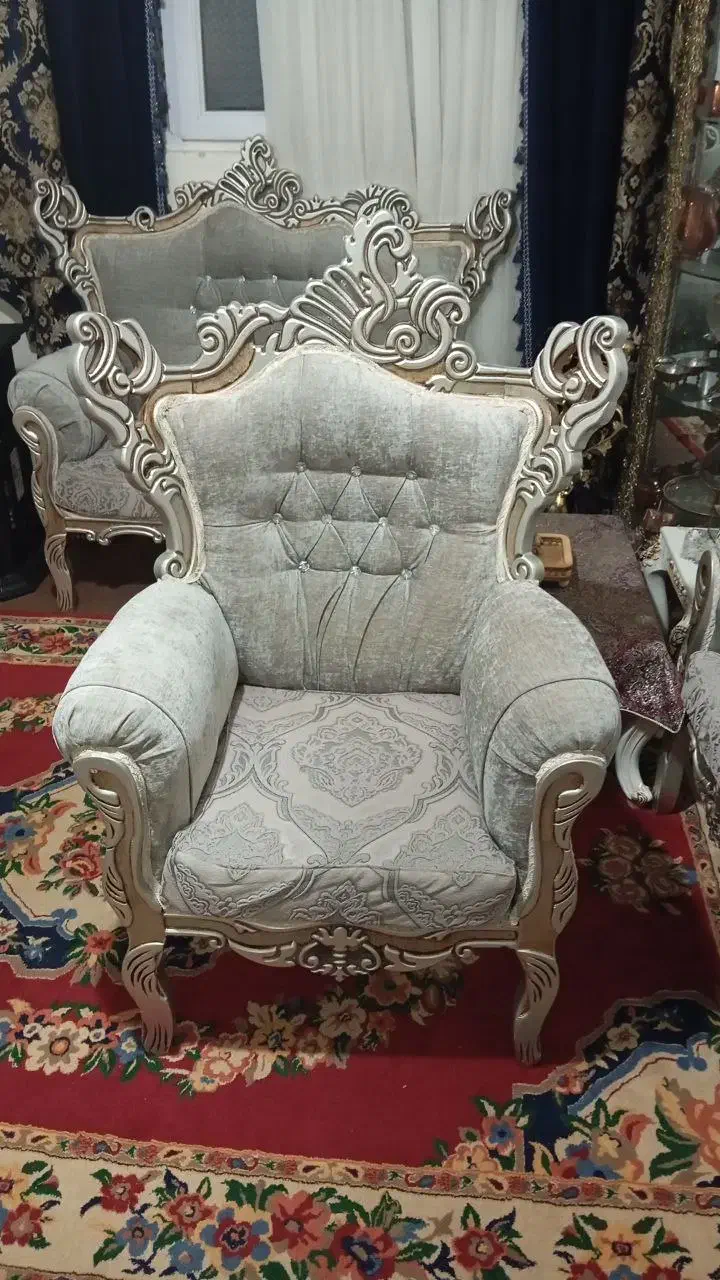 مبلمان سلطنتی در حد نو|مبلمان خانگی و میز عسلی|بروجرد, |دیوار