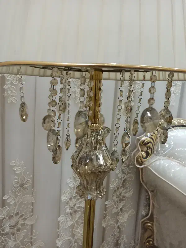 آباژور کریستالی|چراغ خواب و آباژور|رباط‌کریم, مسکن مهر آبشناسان|دیوار