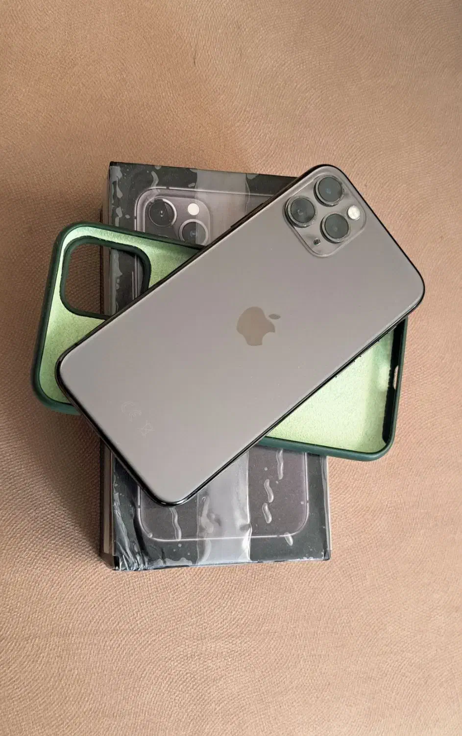 آیفون 11 pro درحدنو|موبایل|شیراز, قدوسی شرقی|دیوار