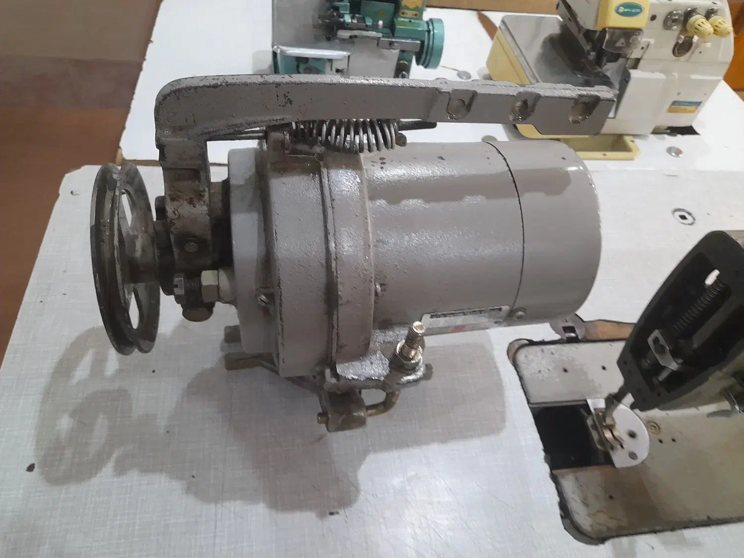 چرخ خیاطی|چرخ خیاطی و ریسندگی|نجف‌آباد, بازار|دیوار