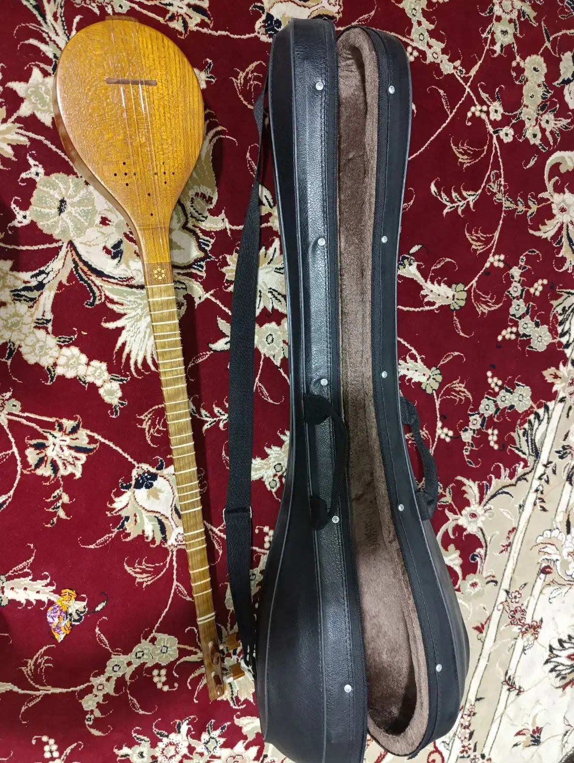 سه تار دو مهر هاتف ملکشاهی ـ سالم آک|سازهای سنتی|خواف, |دیوار