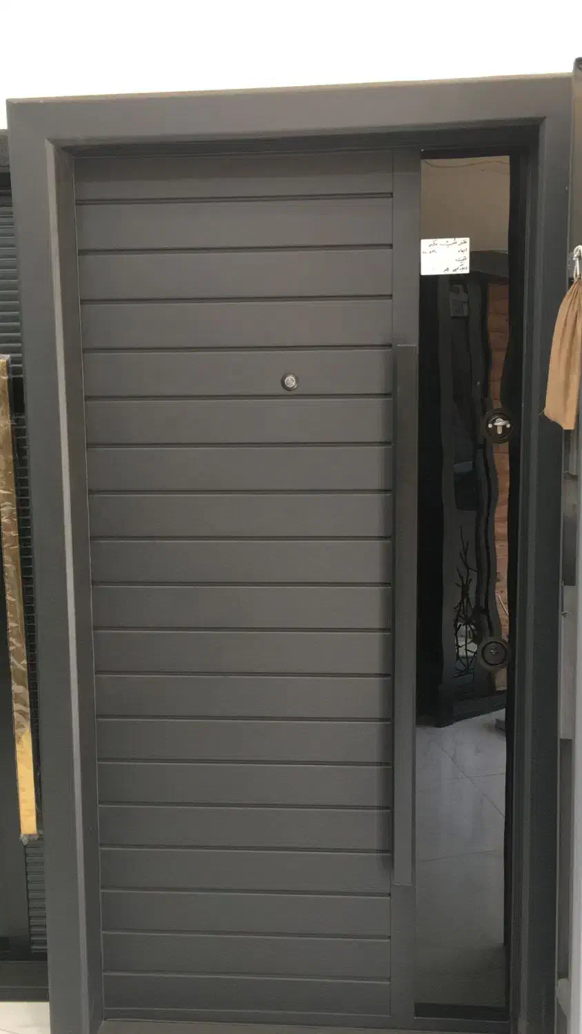 انواع درب های ضد سرقت حفاظ|خدمات پیشه و مهارت|کاشان, درب جوشقان|دیوار