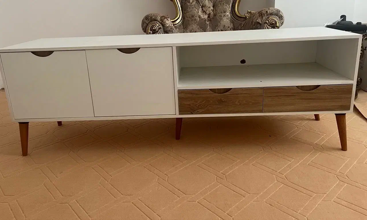 میز تی وی|میز تلویزیون|خوی, |دیوار