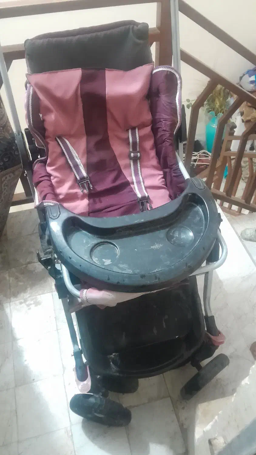 کالسکه دلیجان با کریر در حد نو تمیز|کالسکه و لوازم جانبی|اصفهان, پوریای ولی|دیوار