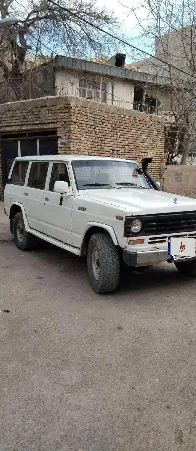 پاترول ۴در شیش سیلندر ،گیربکس شیش دنده|خودرو سواری و وانت|مشهد, دانشجو|دیوار