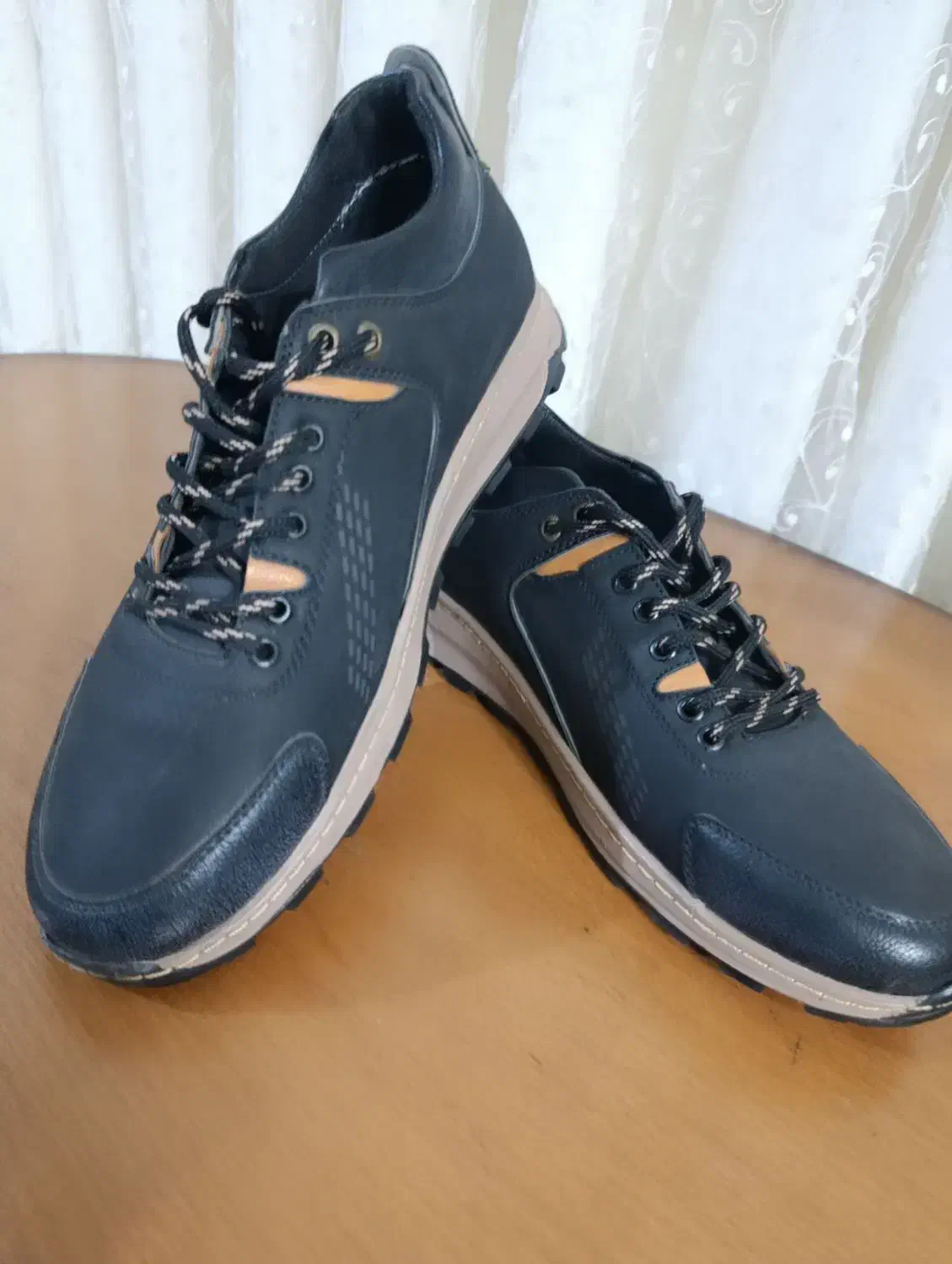 کفش|کیف، کفش، کمربند|سبزوار, باهنر|دیوار