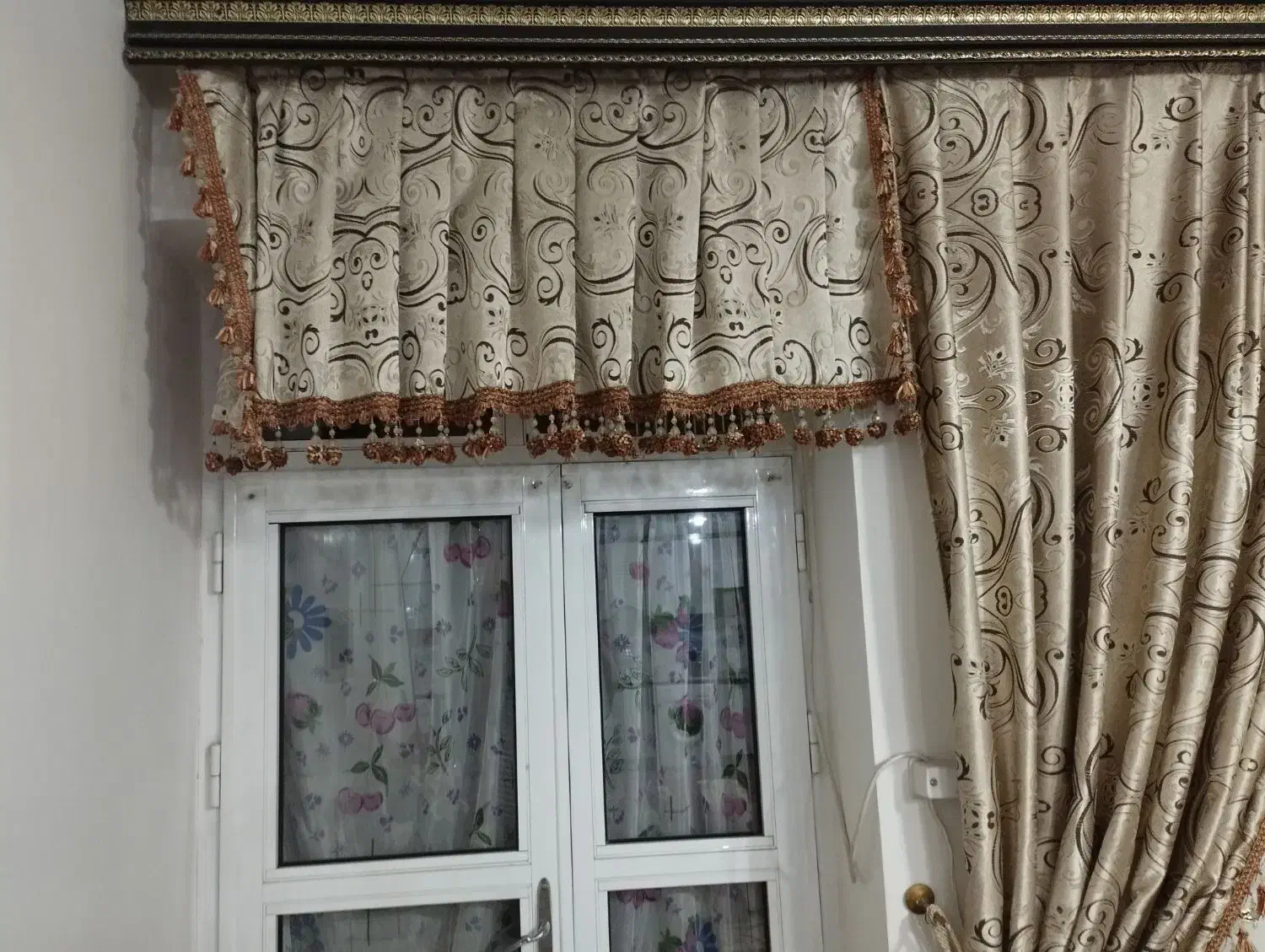 لوازم خانگی|پرده، رانر، رومیزی|عجب شیر, |دیوار