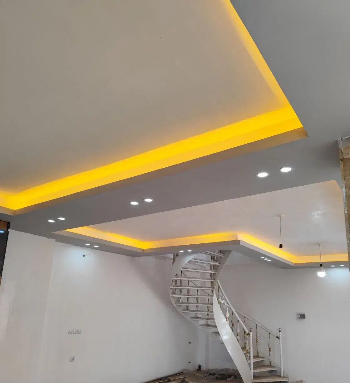 برق ساختمان لوله کشی ساختمان هالوژن|خدمات پیشه و مهارت|نمین, |دیوار