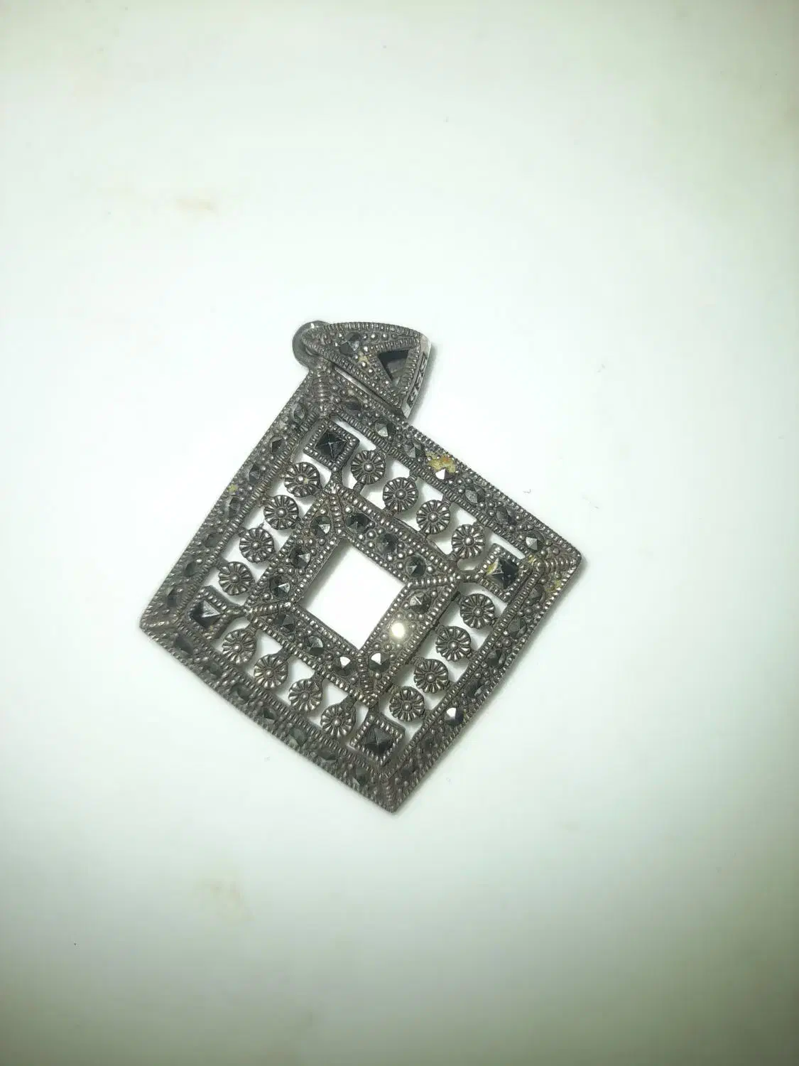 انگشتر و گردنبند زنانه|جواهرات|حمیدیا, |دیوار