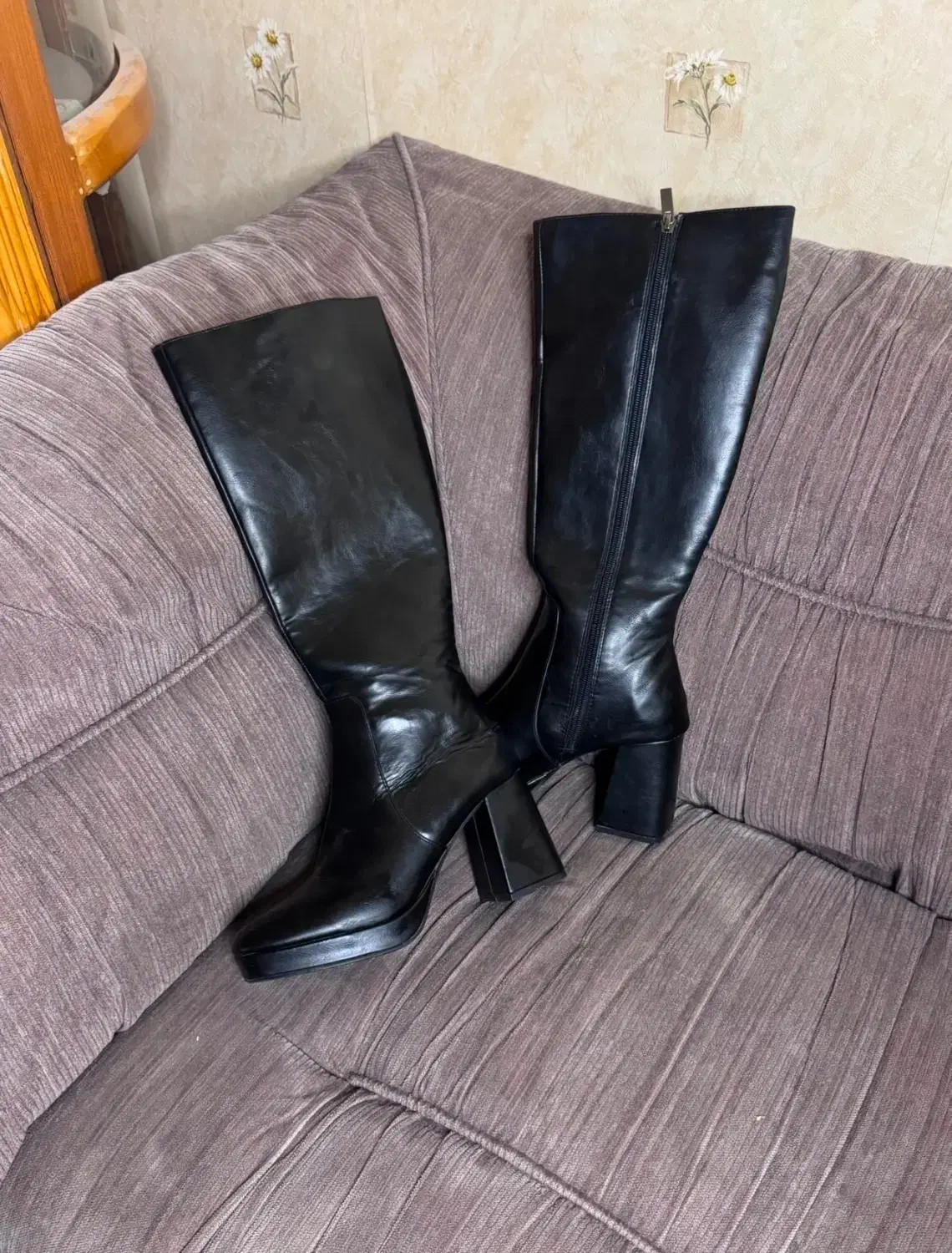 بوت چرم زنانه خارجی ۳۸ سایز ۲۴/۵ سانت|کیف، کفش، کمربند|ارومیه, |دیوار