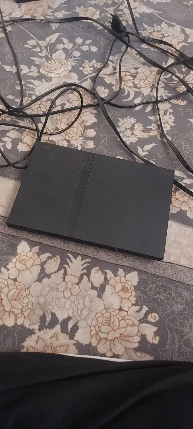 ps2 سالم سالم به همراه دسته و سیم ها|کنسول، بازی ویدئویی و آنلاین|تهران, کوثر|دیوار