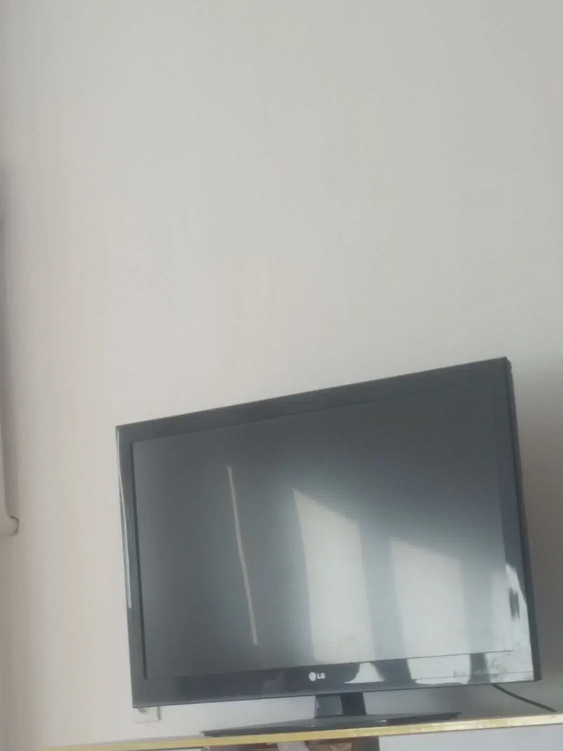 تلویزیون اصل الجی۴۲اینچ|تلویزیون و پروژکتور|میانه, |دیوار