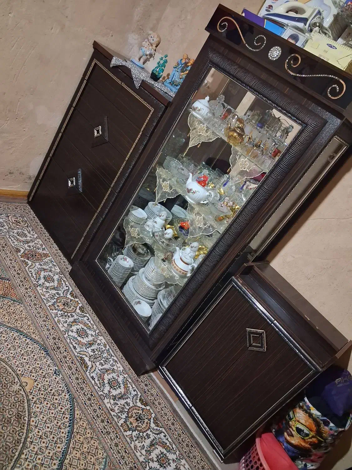 جاکفشیکمددلاور|جاکفشی، کمد، دراور|قروه, |دیوار