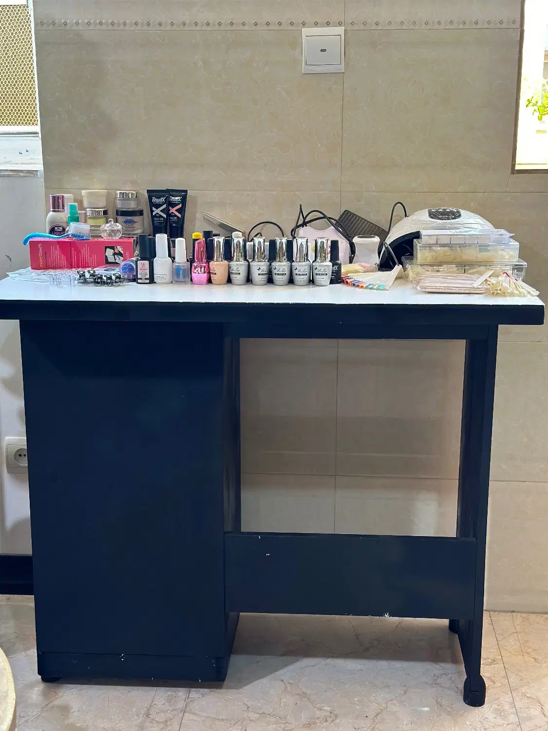 ست کامل وسایل کاشت و ژل ناخن در حد نو|آرایشگاه و سالنهای زیبایی|ساری, |دیوار