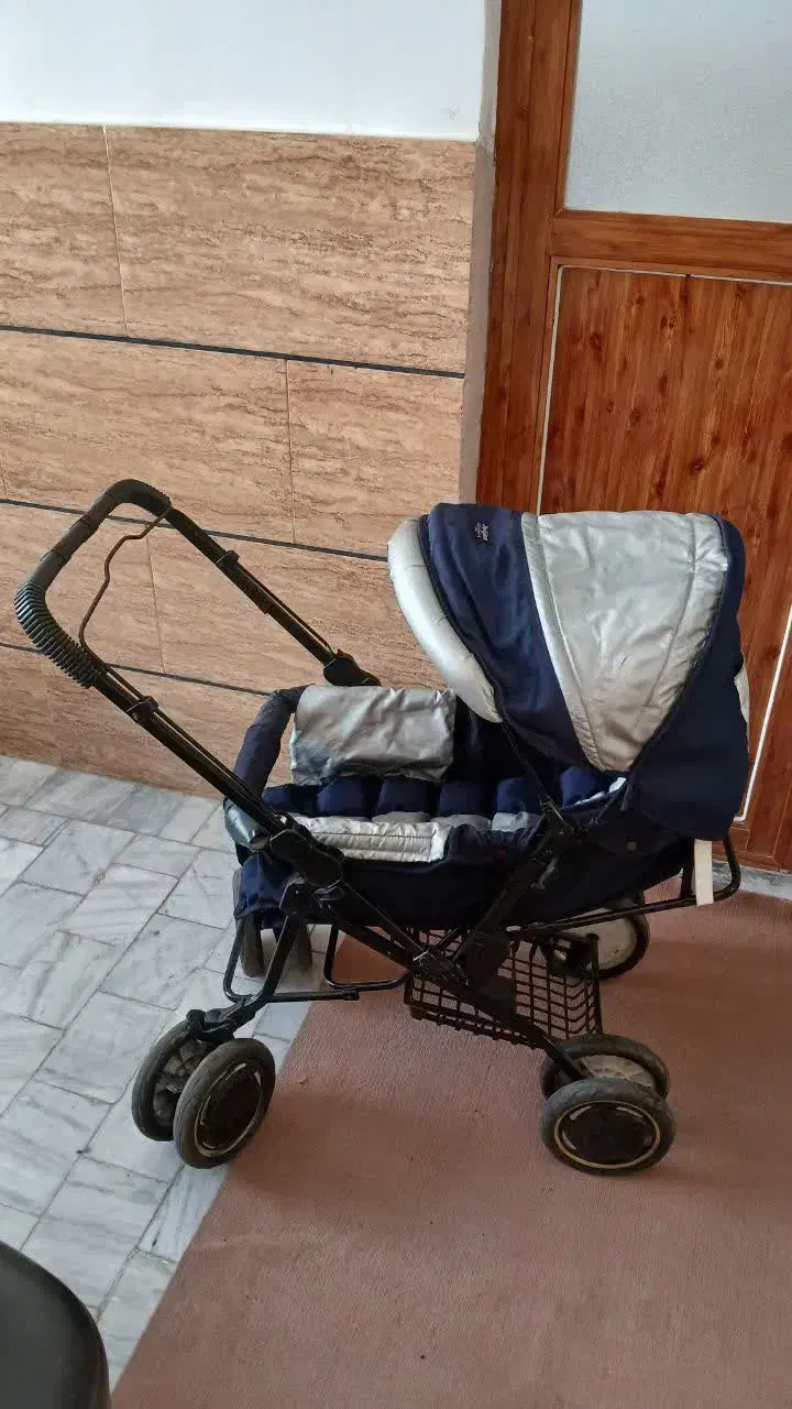 کالسکه نوزاد|کالسکه و لوازم جانبی|بروجرد, |دیوار