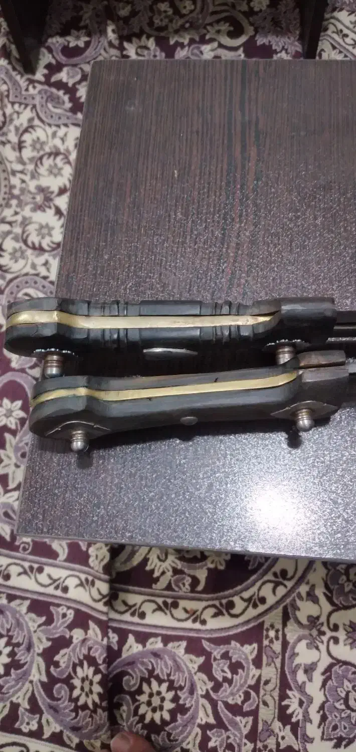 چاقو|کلکسیون اشیاء عتیقه|خمینی‌شهر, |دیوار