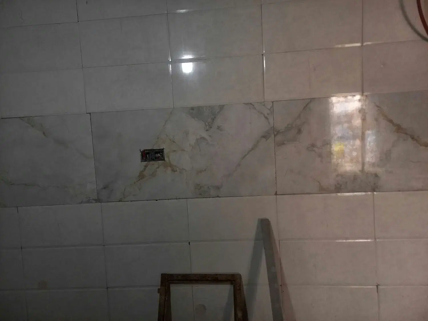 کاشی کاری سرامیک کاری|خدمات پیشه و مهارت|زابل, |دیوار