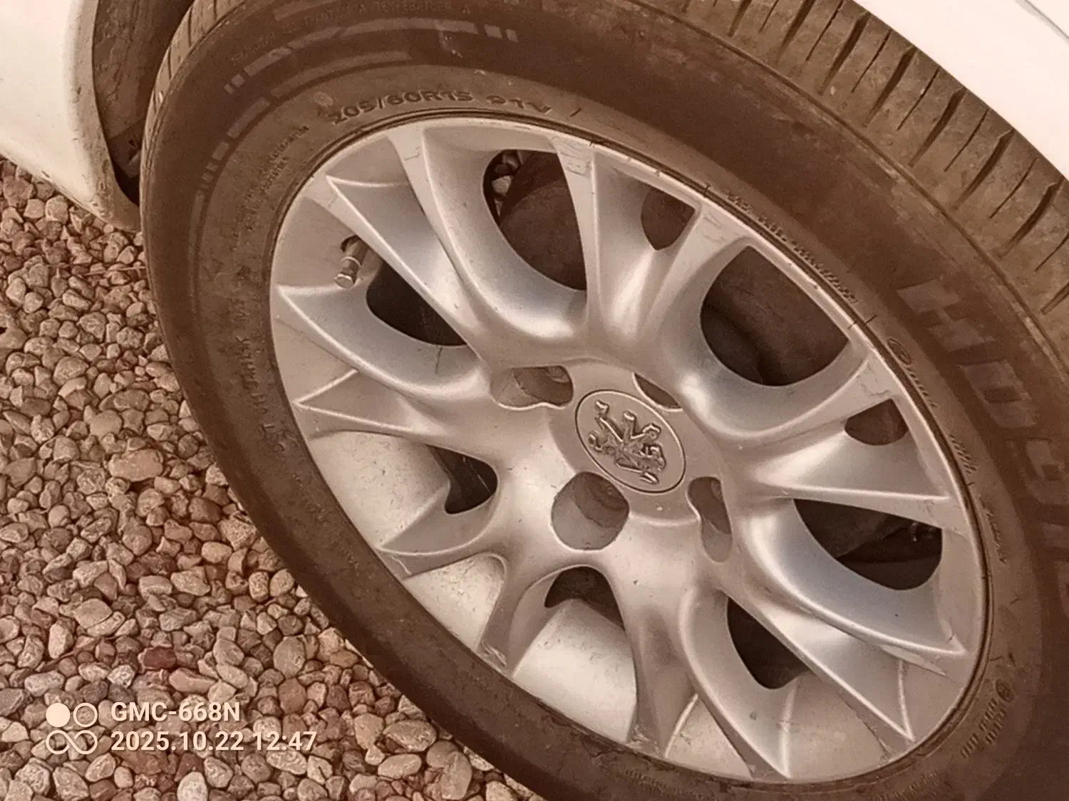 رینگ اسپرت شاخ گوزنی لاستیک خارجی 15|قطعات یدکی و لوازم جانبی|شیراز, قلات|دیوار