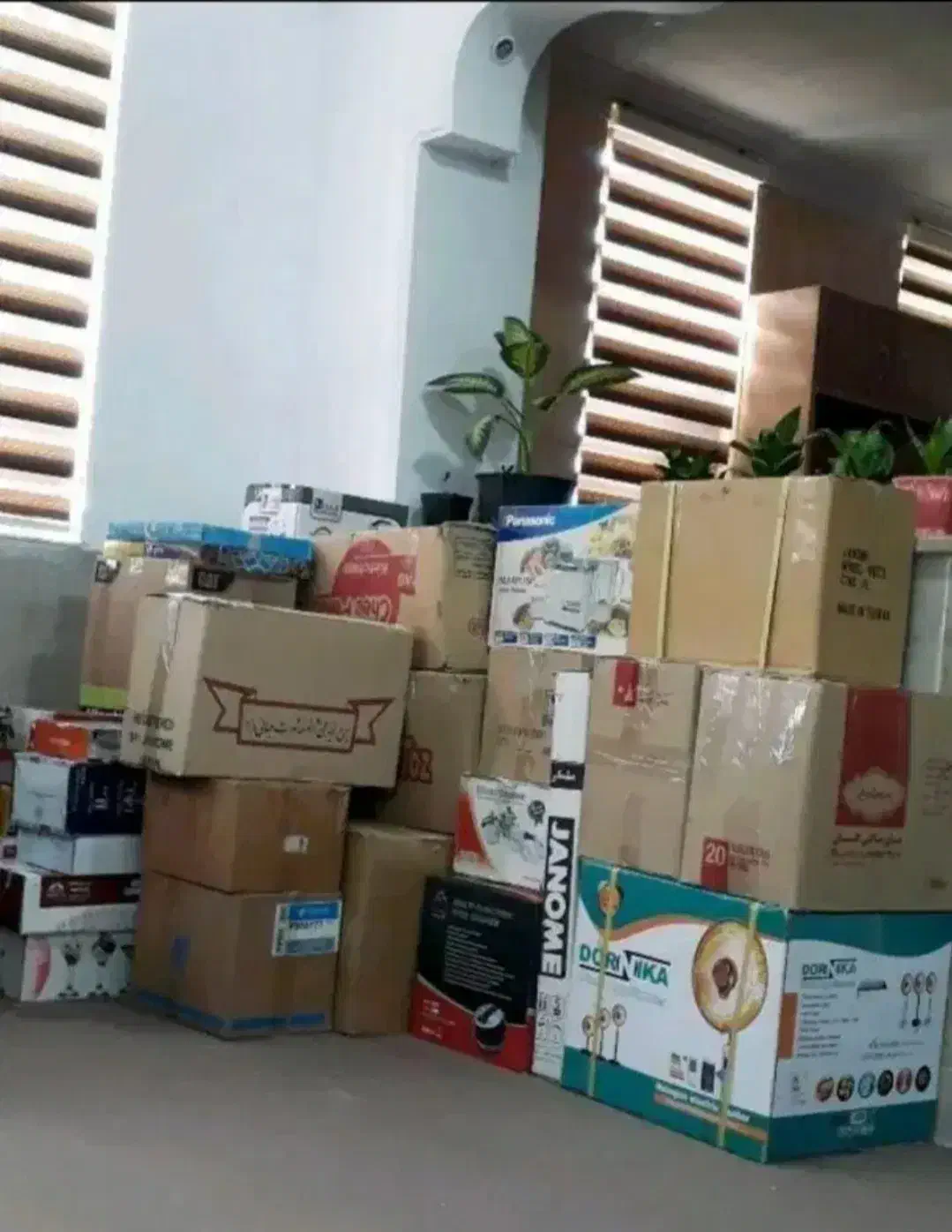 کارگر حمل نقل اساس کارگر با ر هستم تماس بگببرببد|خدمات حمل و نقل|کاشان, کشاورز|دیوار