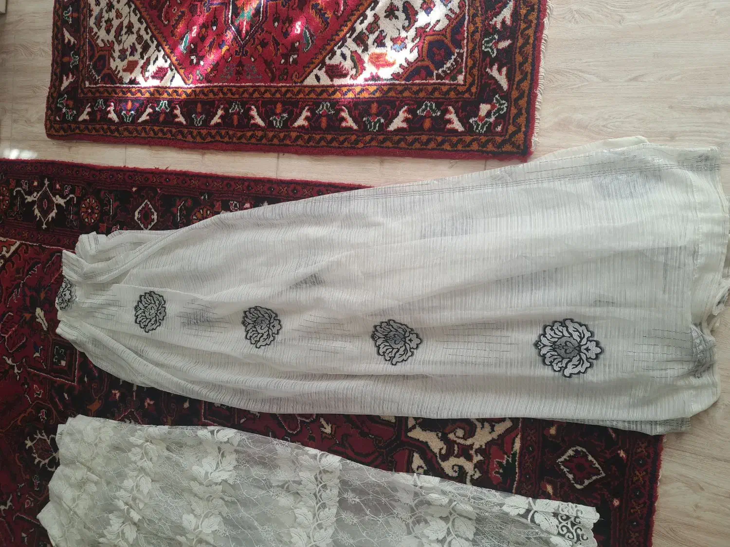 ۳عدد پرده نوو خیلی تمیز|پرده، رانر، رومیزی|میاندوآب, |دیوار