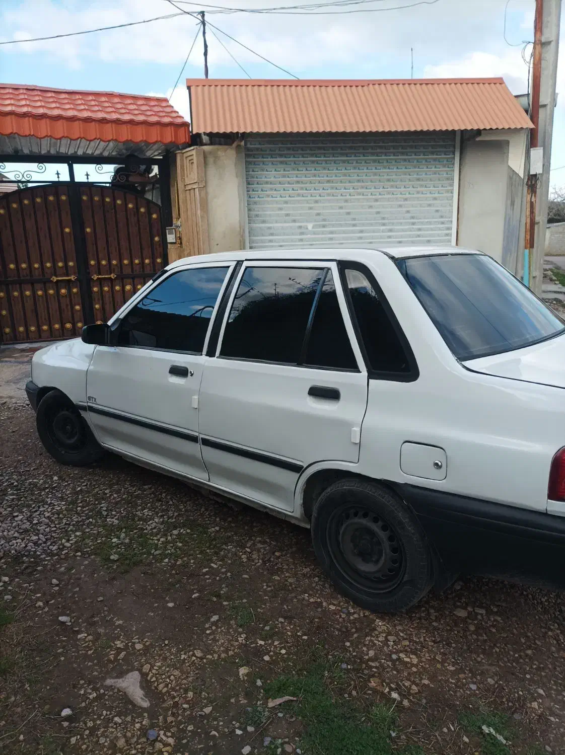 پراید مدل ۸۱|خودرو سواری و وانت|نکا, |دیوار