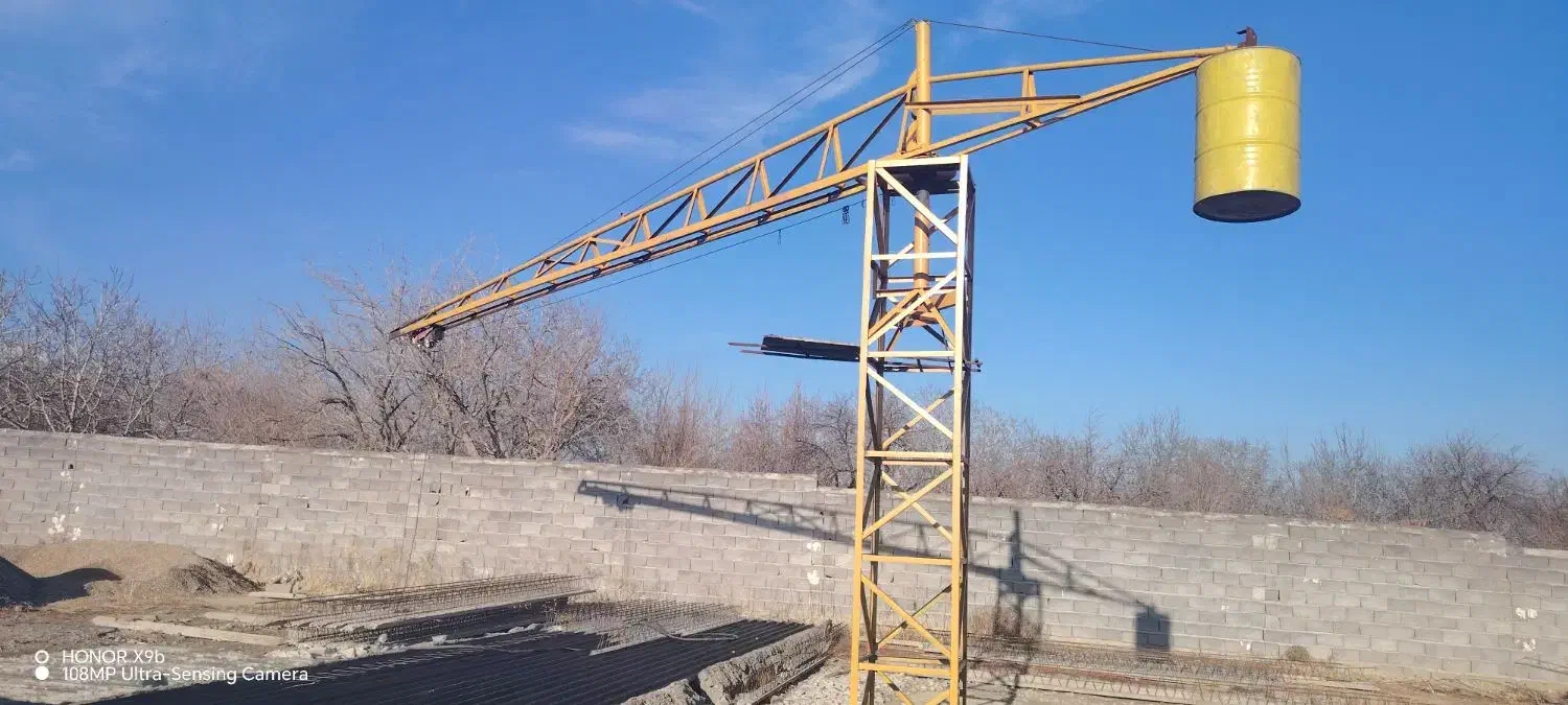 فروش جرثقیل برای کارگاه تیرچه سازی|ماشین‌آلات صنعتی|همدان, |دیوار