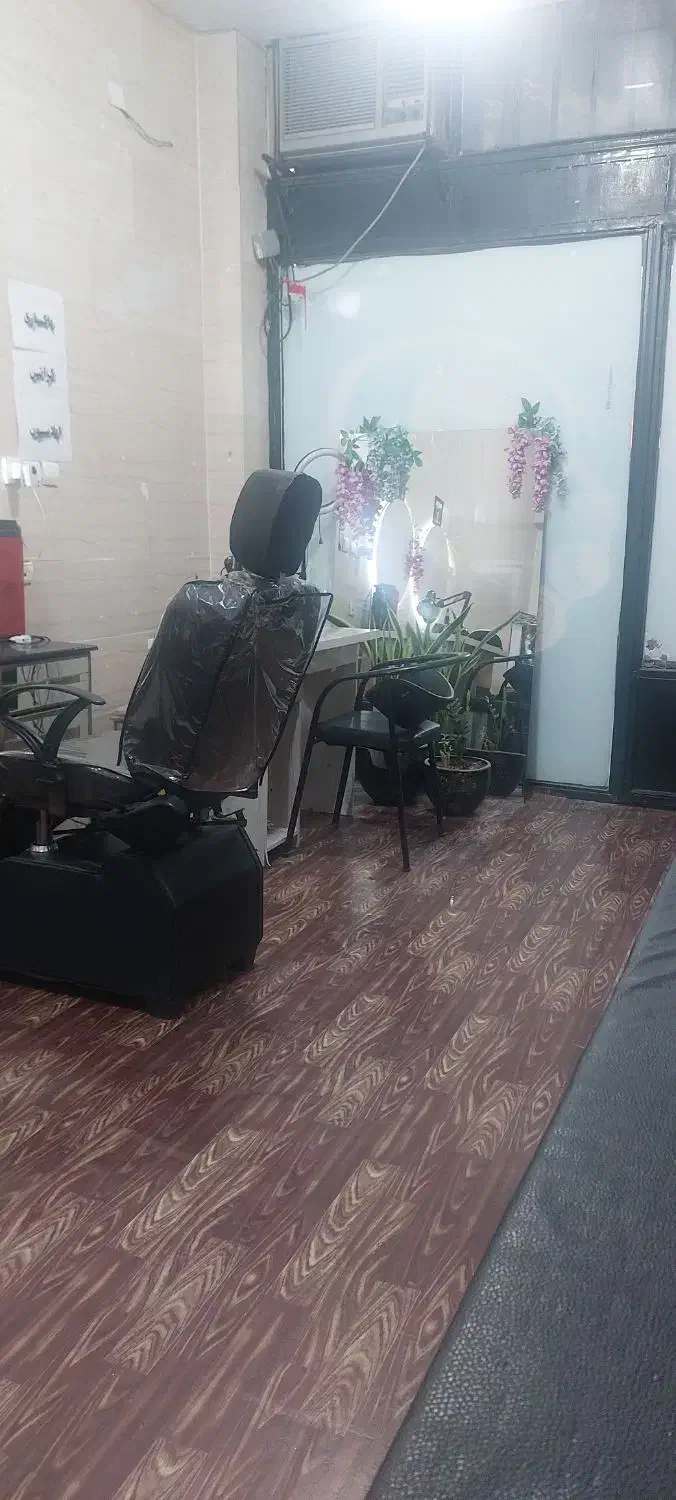 وا گذاری ارایشگاه زنانه با کلیه لوازم|آرایشگاه و سالنهای زیبایی|مینودشت, |دیوار