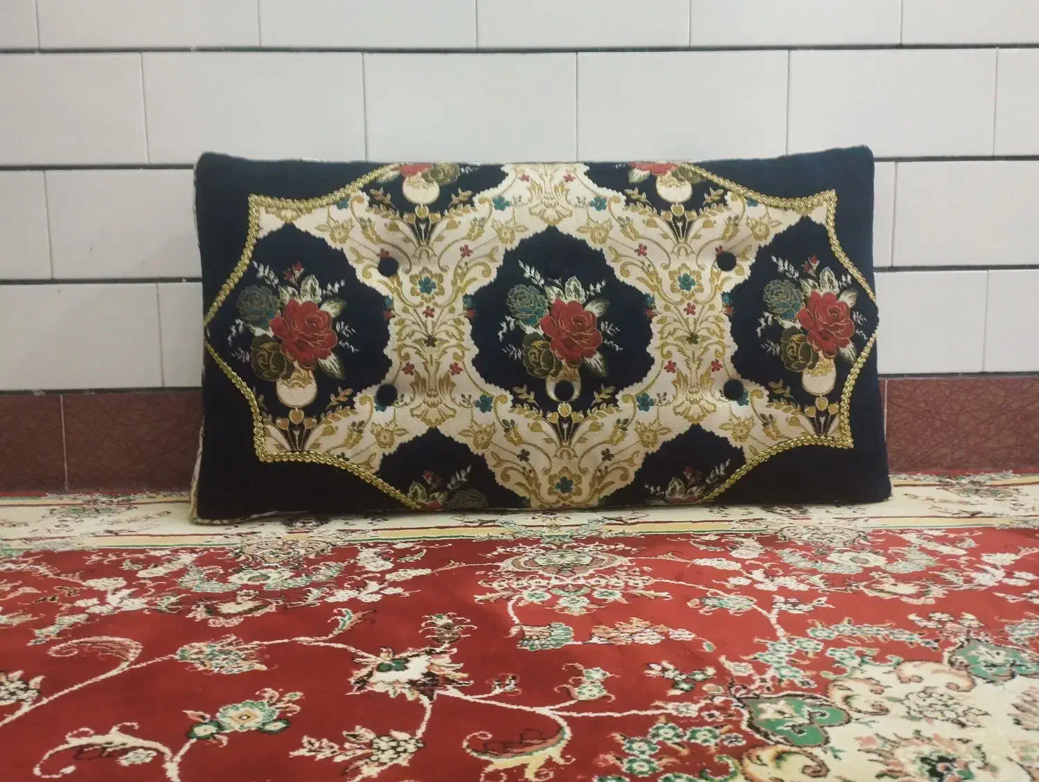 4عدد پشتی ابریشمی|پشتی|بهبهان, |دیوار