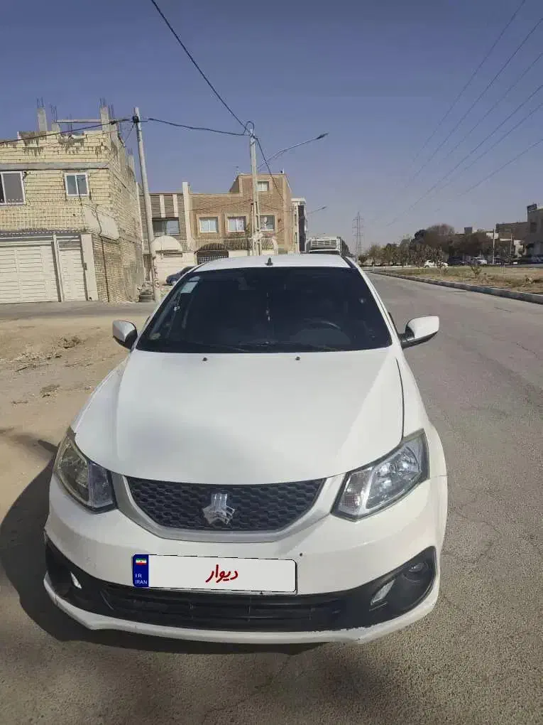 ساینا s 1402|خودرو سواری و وانت|برخوار, |دیوار