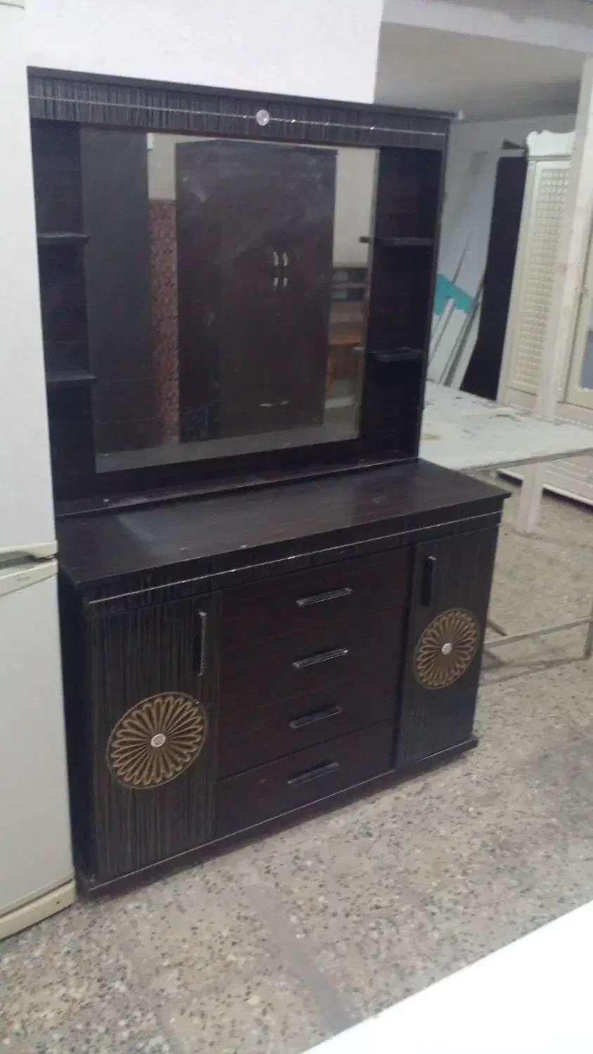 کمد لباسی و میز آرایش دست دوم|جاکفشی، کمد، دراور|داراب, |دیوار