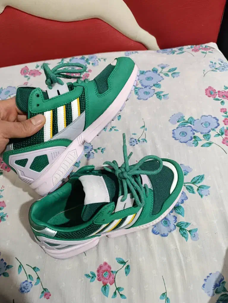 کتونی اورجینال|کیف، کفش، کمربند|فشاپویه, |دیوار