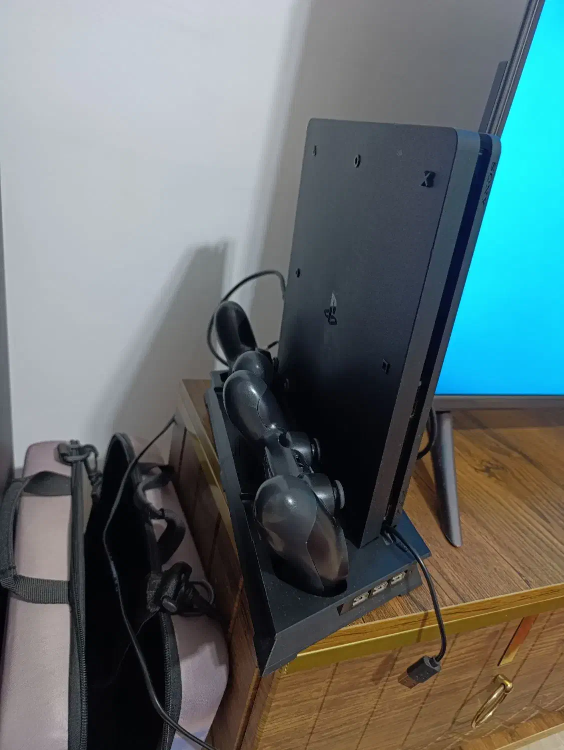 PS4|کنسول، بازی ویدئویی و آنلاین|پرند, فاز ۵|دیوار