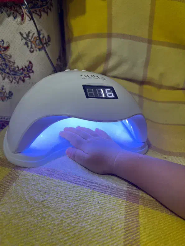 دستگاه یووی ناخن|آرایشی، بهداشتی، درمانی|کرج, حصارک بالا|دیوار