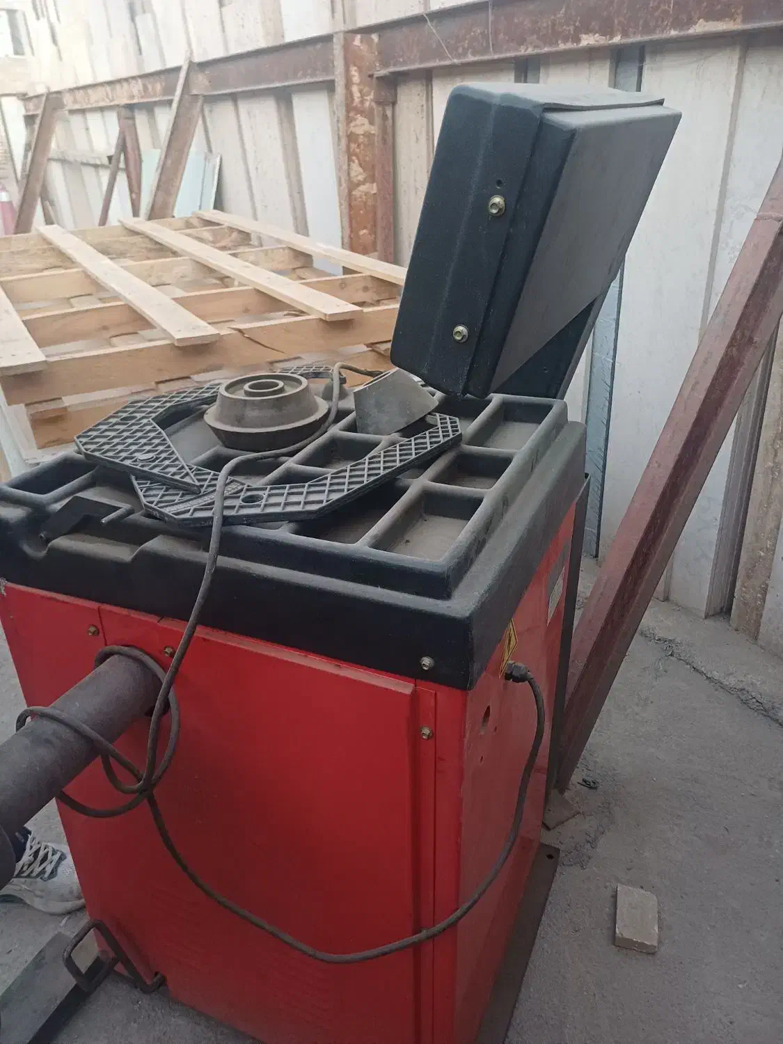 دستگاه بالانس ماشین سنگین سواری|ماشین‌آلات صنعتی|کرج, خرمدشت|دیوار