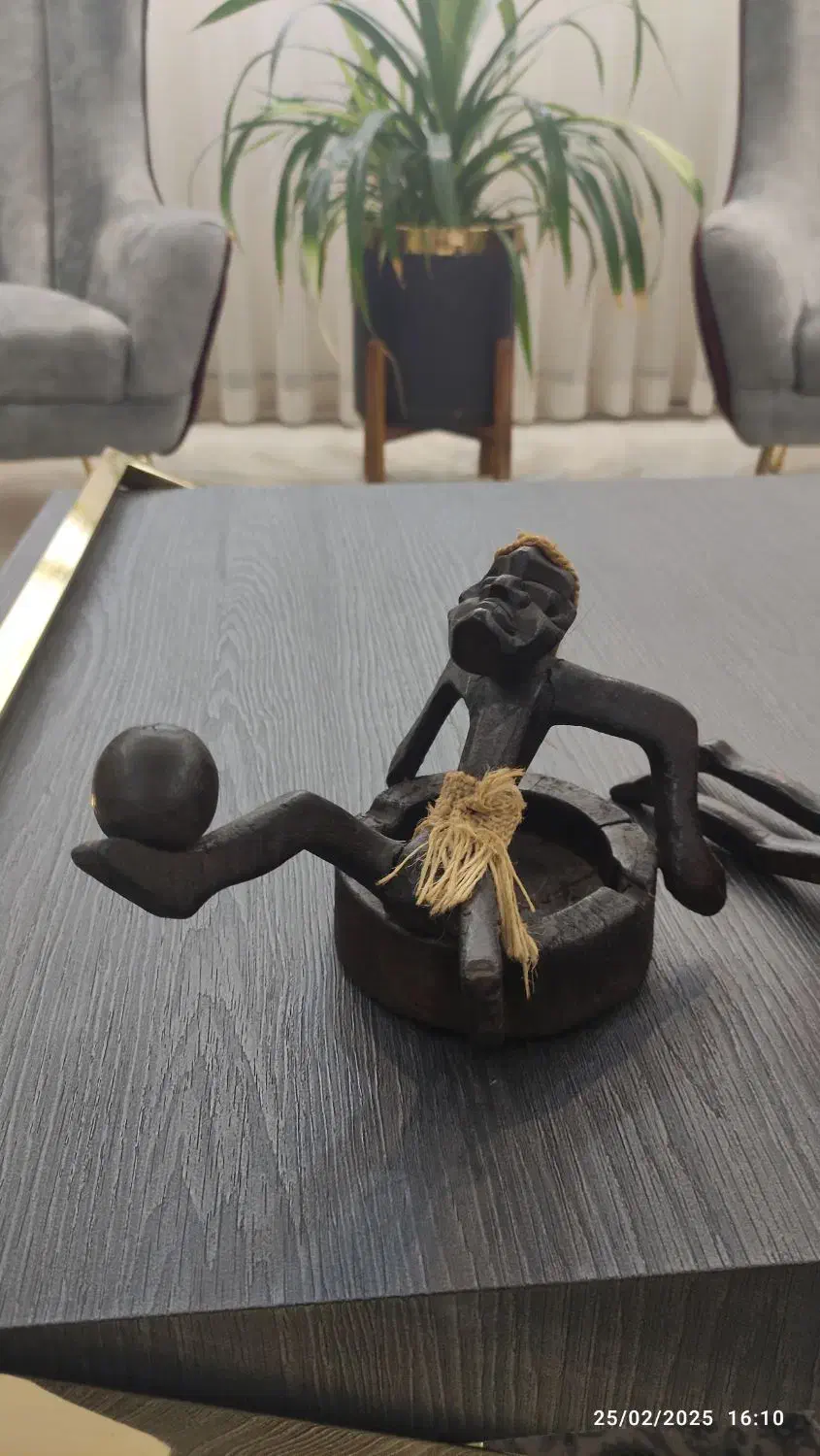 4عدد مجسمه سرخپوست چوبی|مجسمه، تندیس، ماکت|ورامین, ورامین|دیوار