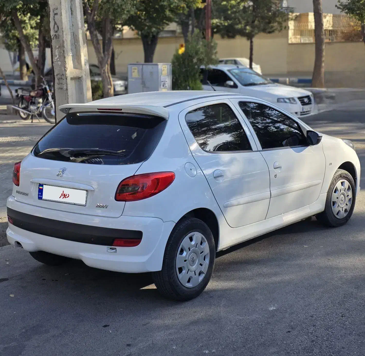 پژو ۲۰۷ مدل ۱۴۰۲ مشابه صفر|خودرو سواری و وانت|شاهین‌شهر, خبرنگار|دیوار