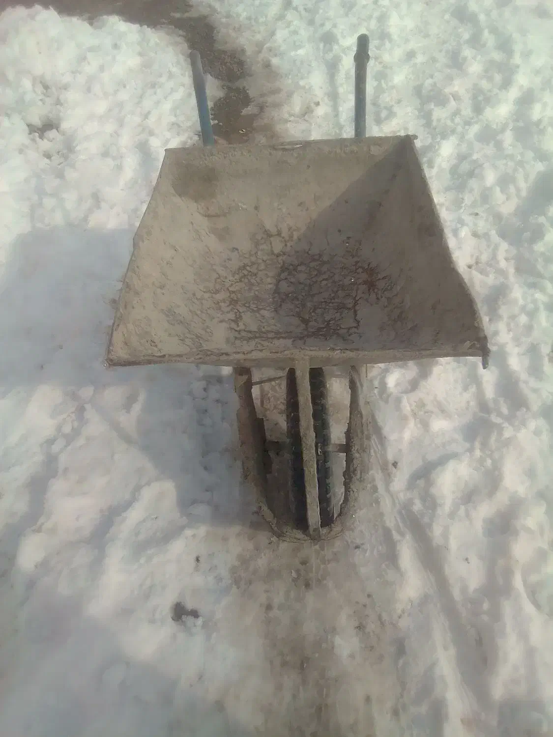 فرغون تمیز|ابزارآلات|خوی, |دیوار