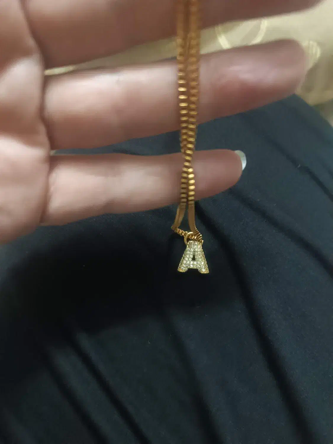 گردنبندهای زیبا|بدلیجات|کاشان, درب جوشقان|دیوار