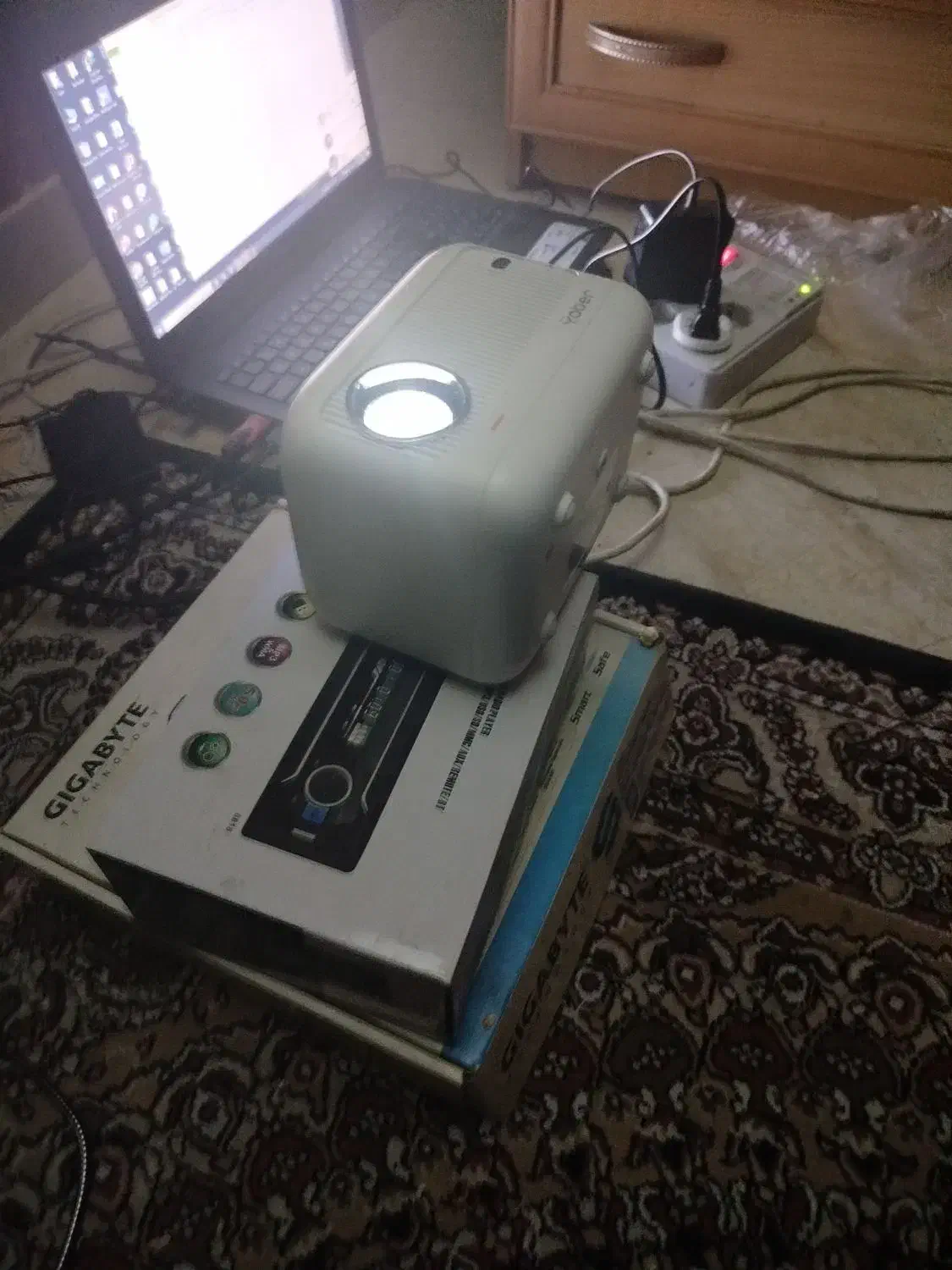 ویدیو پروجکشن بدون نیاز به پرده|تلویزیون و پروژکتور|تهران, زرگنده|دیوار