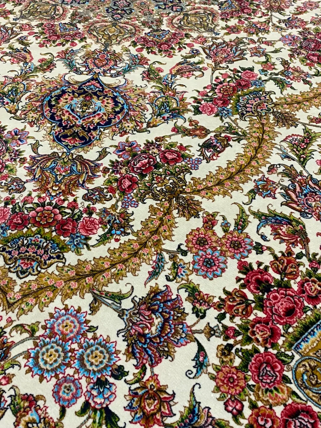 فرش ماشینی تمام ابریشم( از برند فرش دیبا)|فرش|تهران, امام زاده عبدالله|دیوار