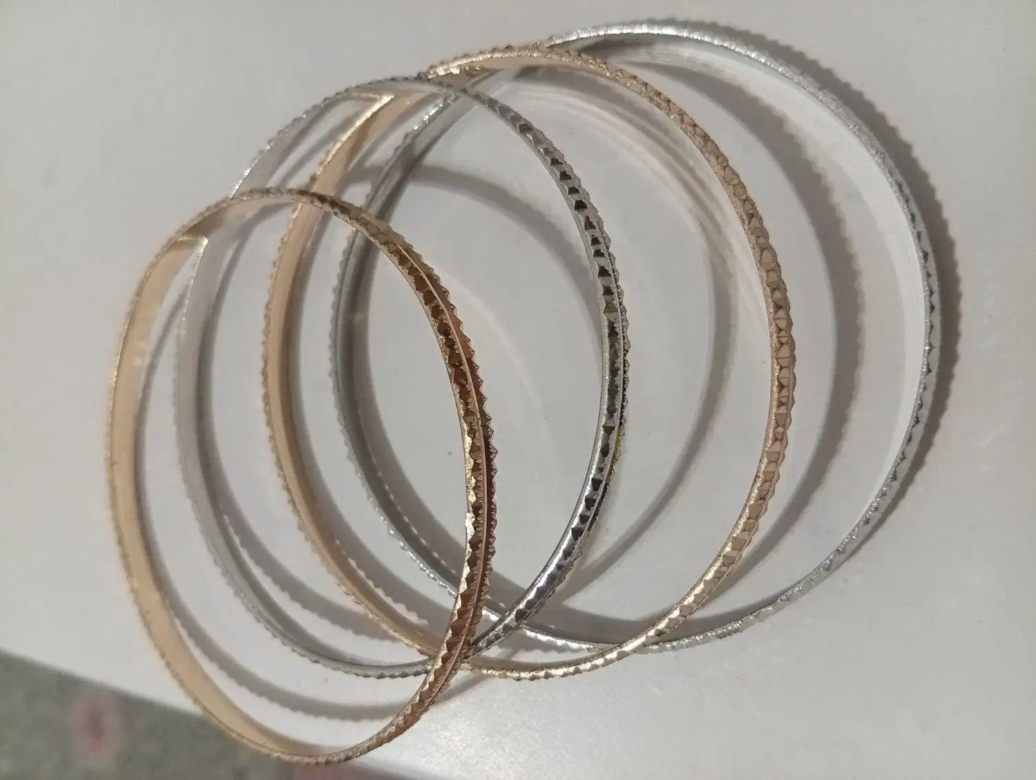 النگو نو|بدلیجات|بهارستان, |دیوار