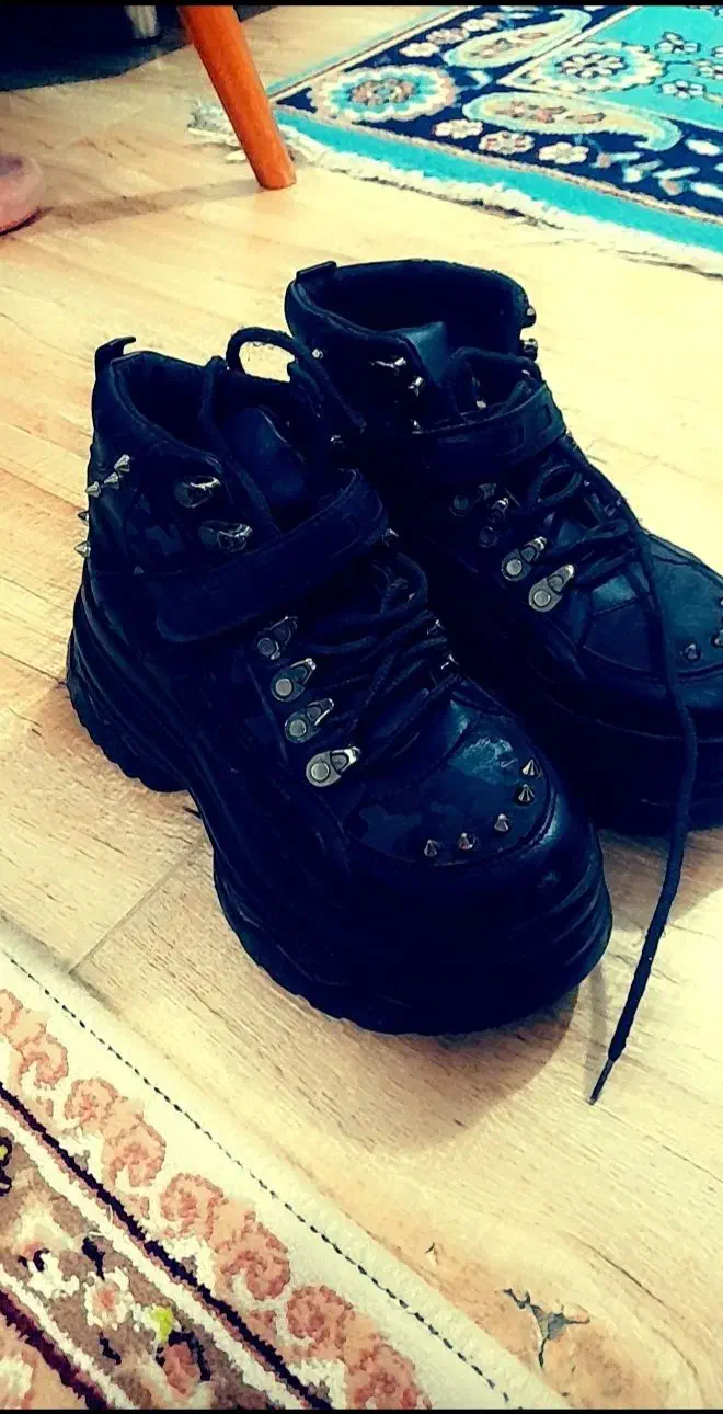 نیم بوت اسپورت ترند سایز ۳۸ مشخصات داخل عکس|کیف، کفش، کمربند|میاندوآب, |دیوار