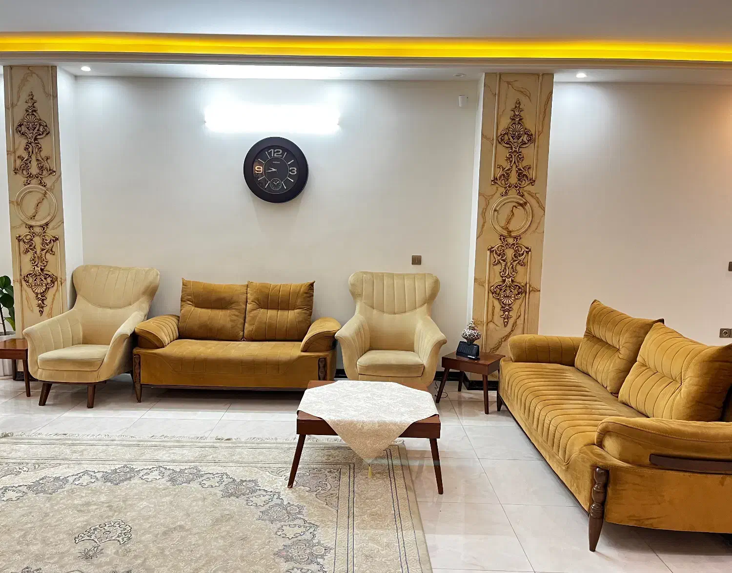 مبل راحتی|مبلمان خانگی و میز عسلی|گلپایگان, |دیوار