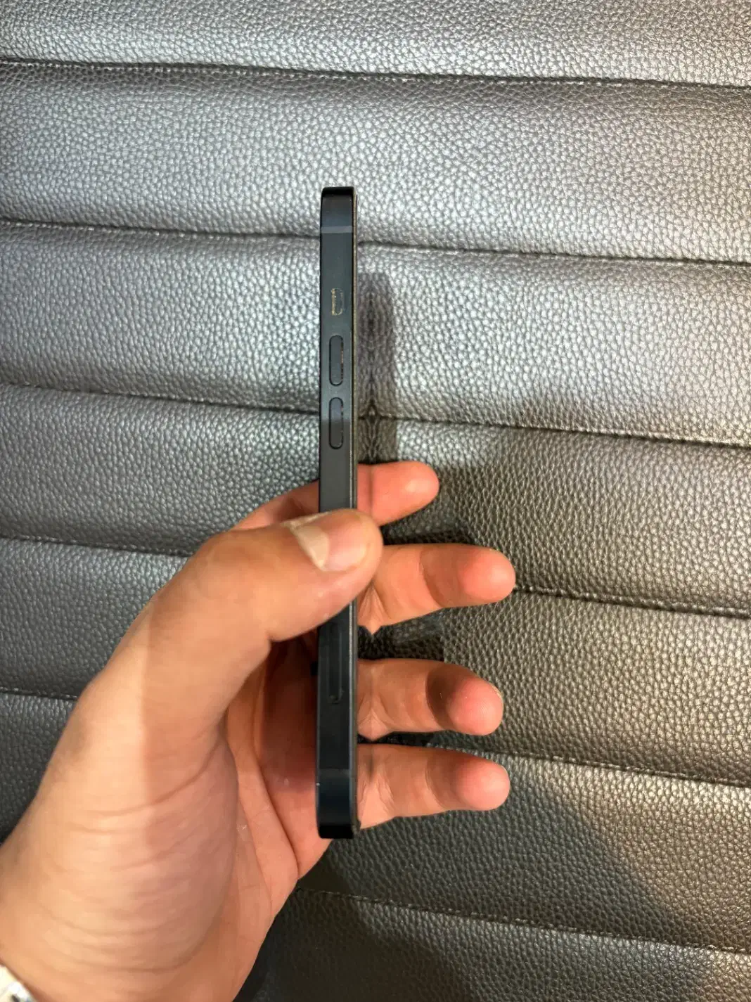 ایفن ۱۳ معمولی ۱۲۸|موبایل|شاهین‌شهر, پاسداران|دیوار