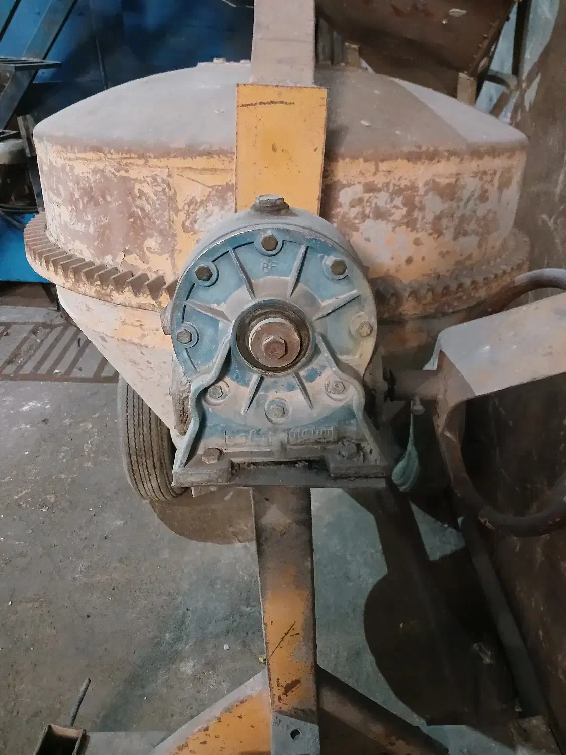 فروش بتونیر|ماشین‌آلات صنعتی|فیروزکوه, |دیوار