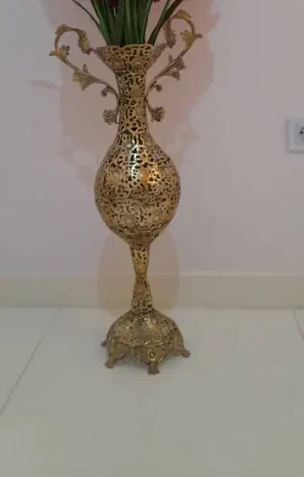 گلدان برنز|صنایع دستی و سایر لوازم تزئینی|شیراز, شهرک گلدشت حافظ‎|دیوار