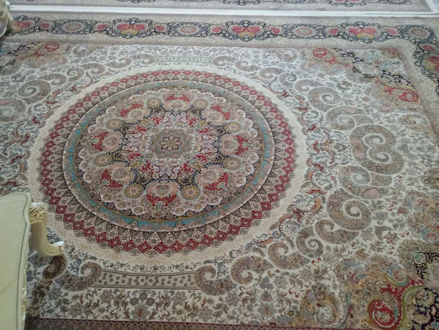 دو عدد فرش بسیار تمیز و نو|فرش|سبزوار, پاسداران|دیوار