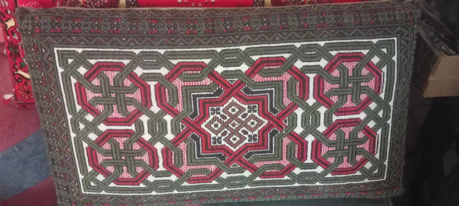پشتی سنتی مخطع|پشتی|خمینی‌شهر, |دیوار