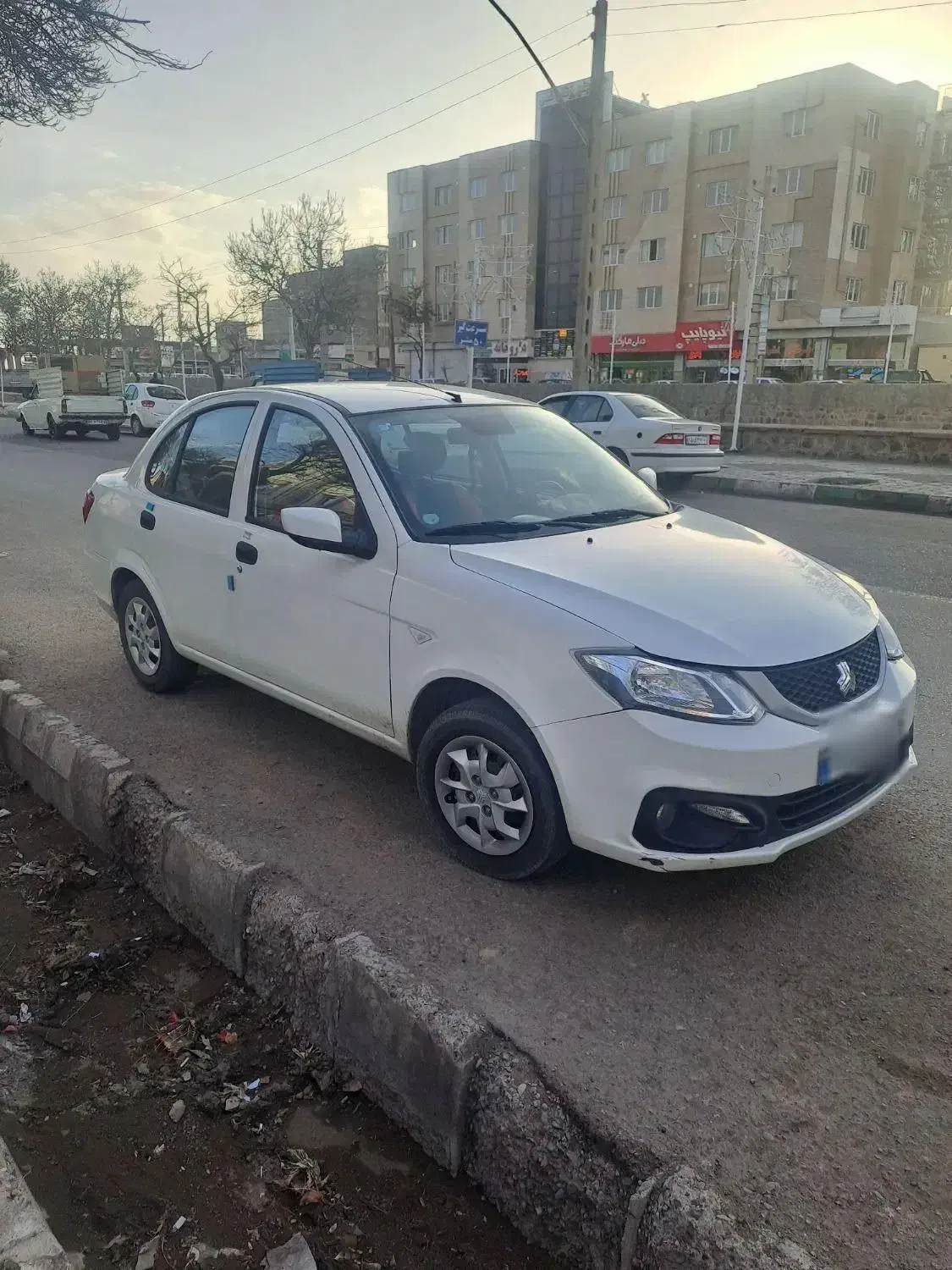 ساینا s|خودرو سواری و وانت|سراب, |دیوار